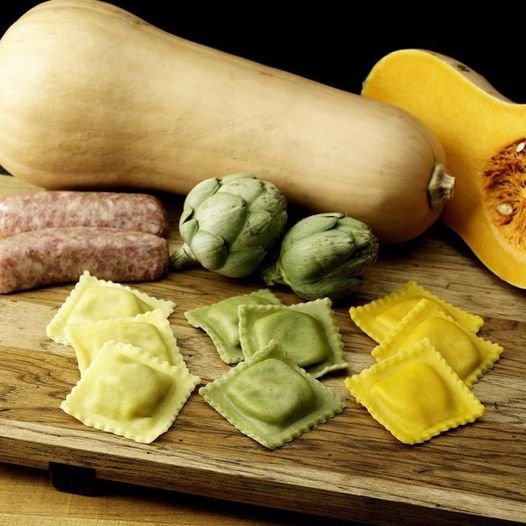 giá tượng đá đen hình gà trống giá tượng đá đen hình gà trống